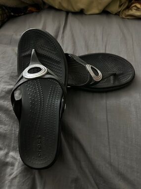 CROCS Black Thong Sandals with Silver Accent